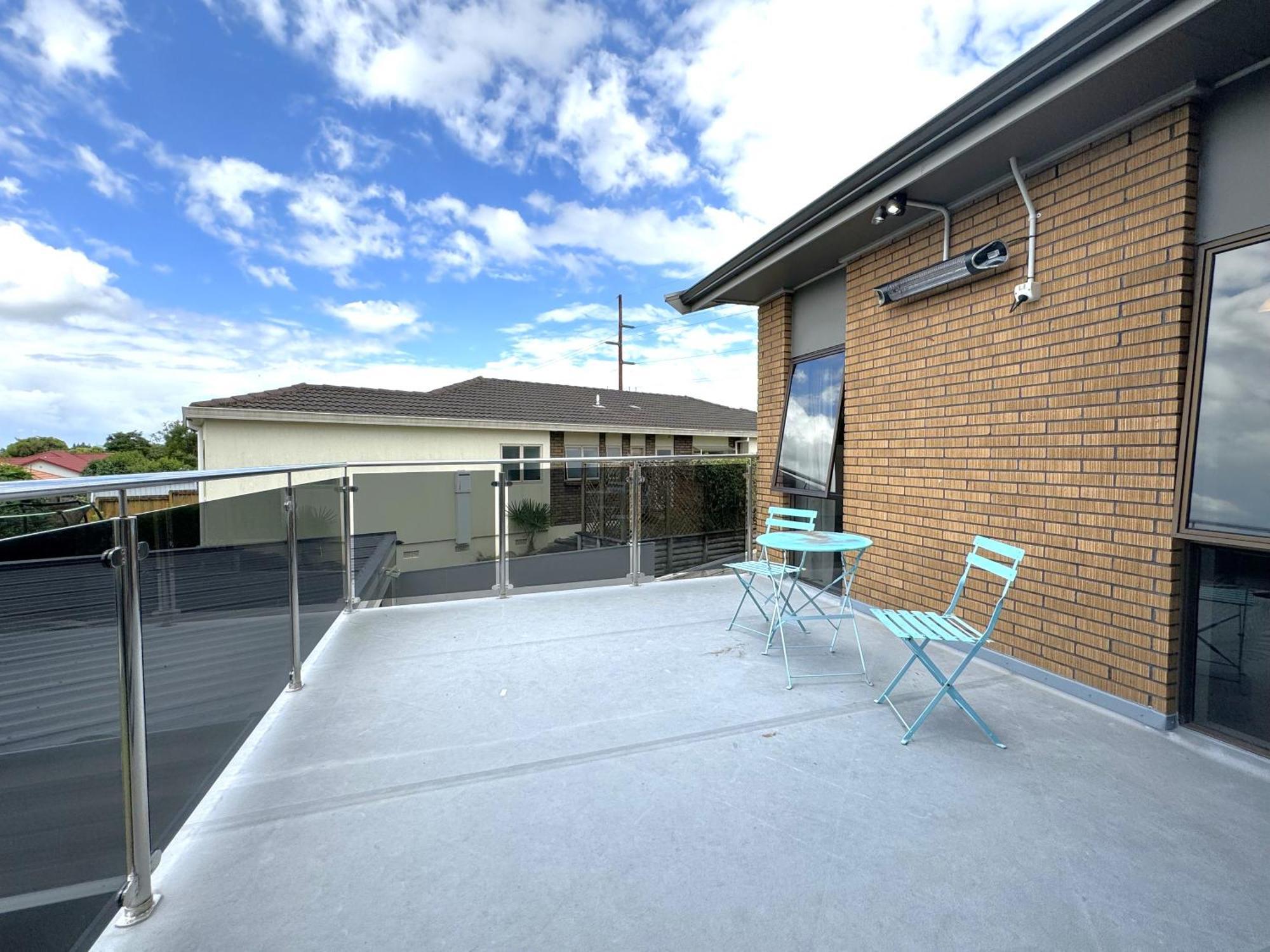 Spacious Retreat With Mountain View ロトルア エクステリア 写真